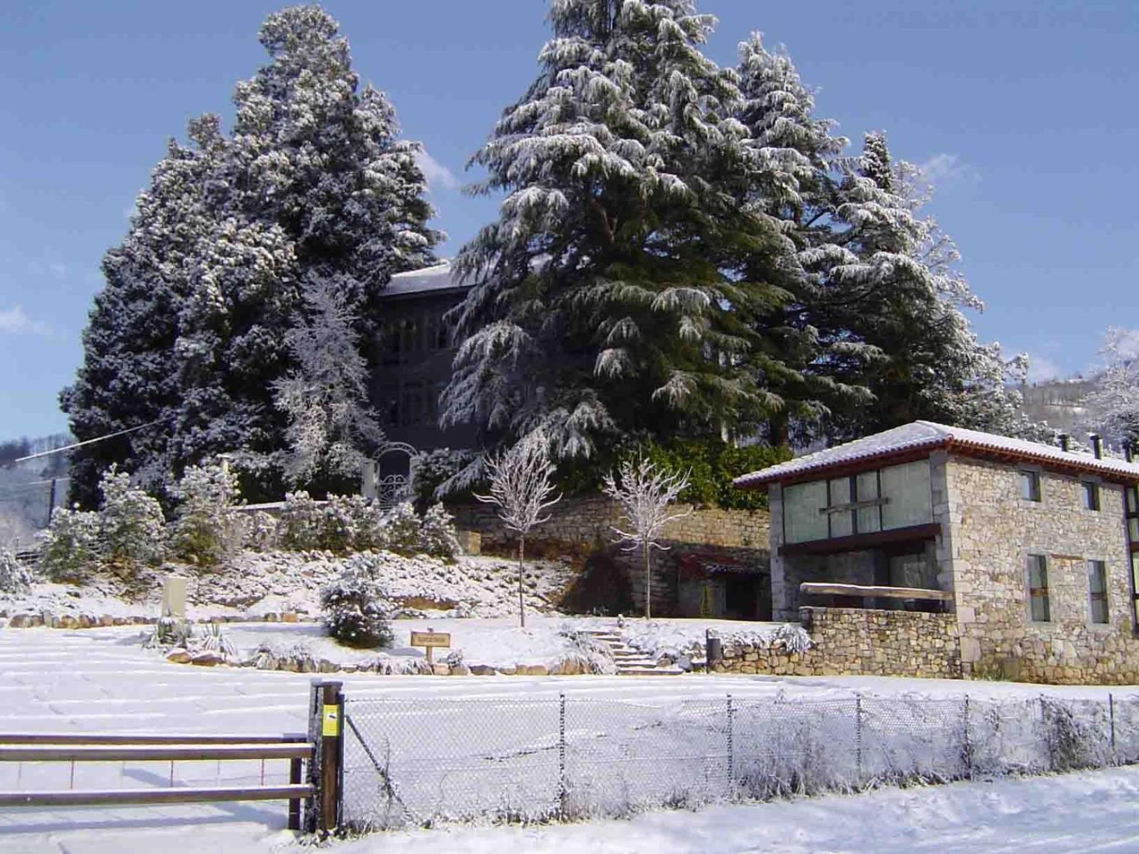 Apartamentos Rurales El Lleron Caso Exterior photo